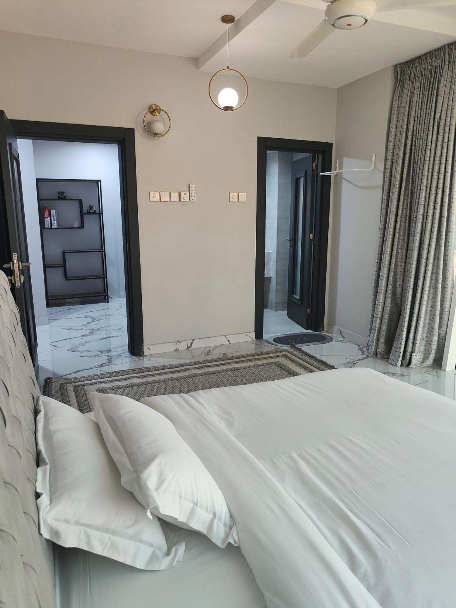 Lovely 2br In Heart Of Downtown. * Muscat