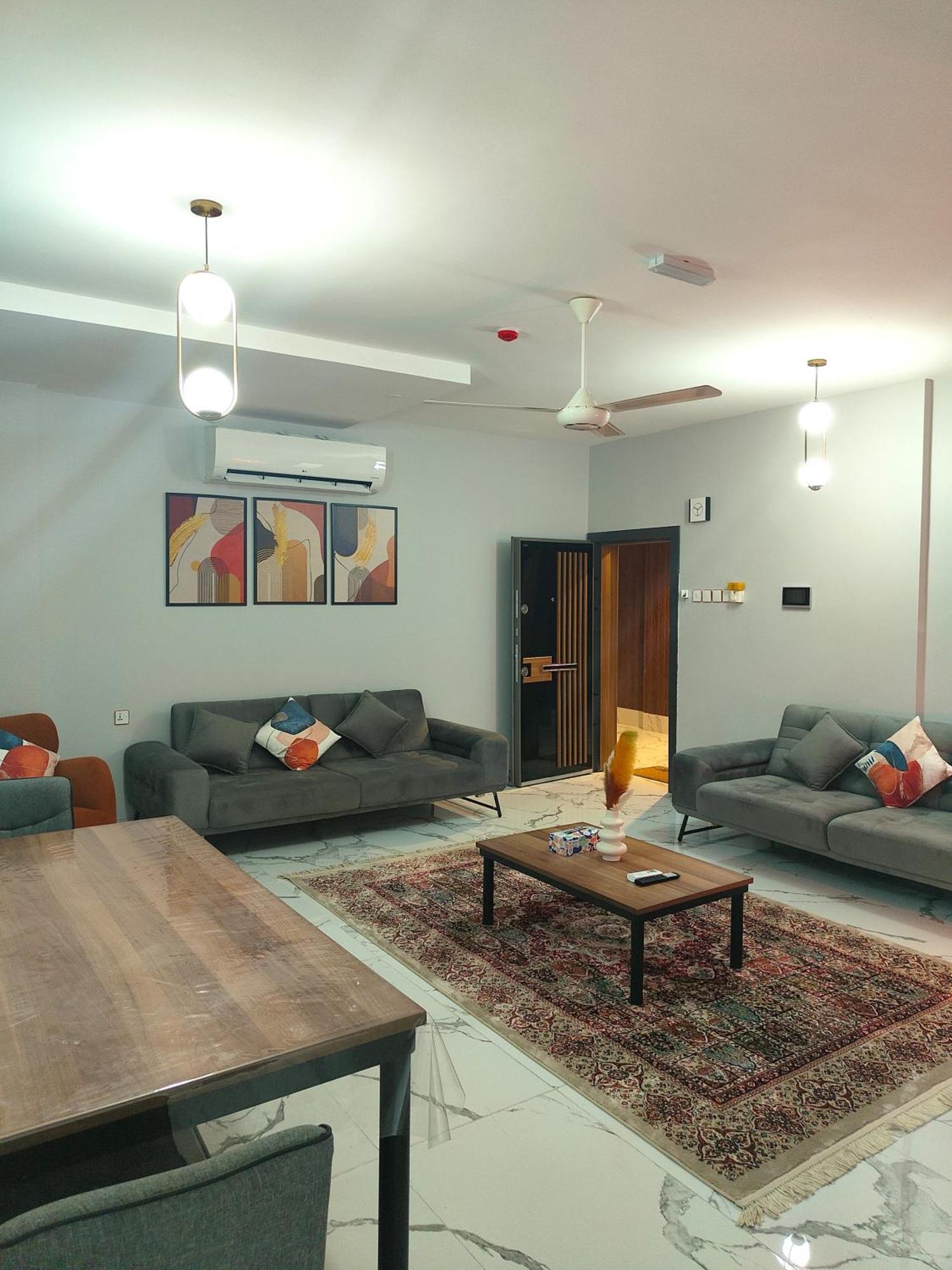 Lovely 2br In Heart Of Downtown. Apartment *